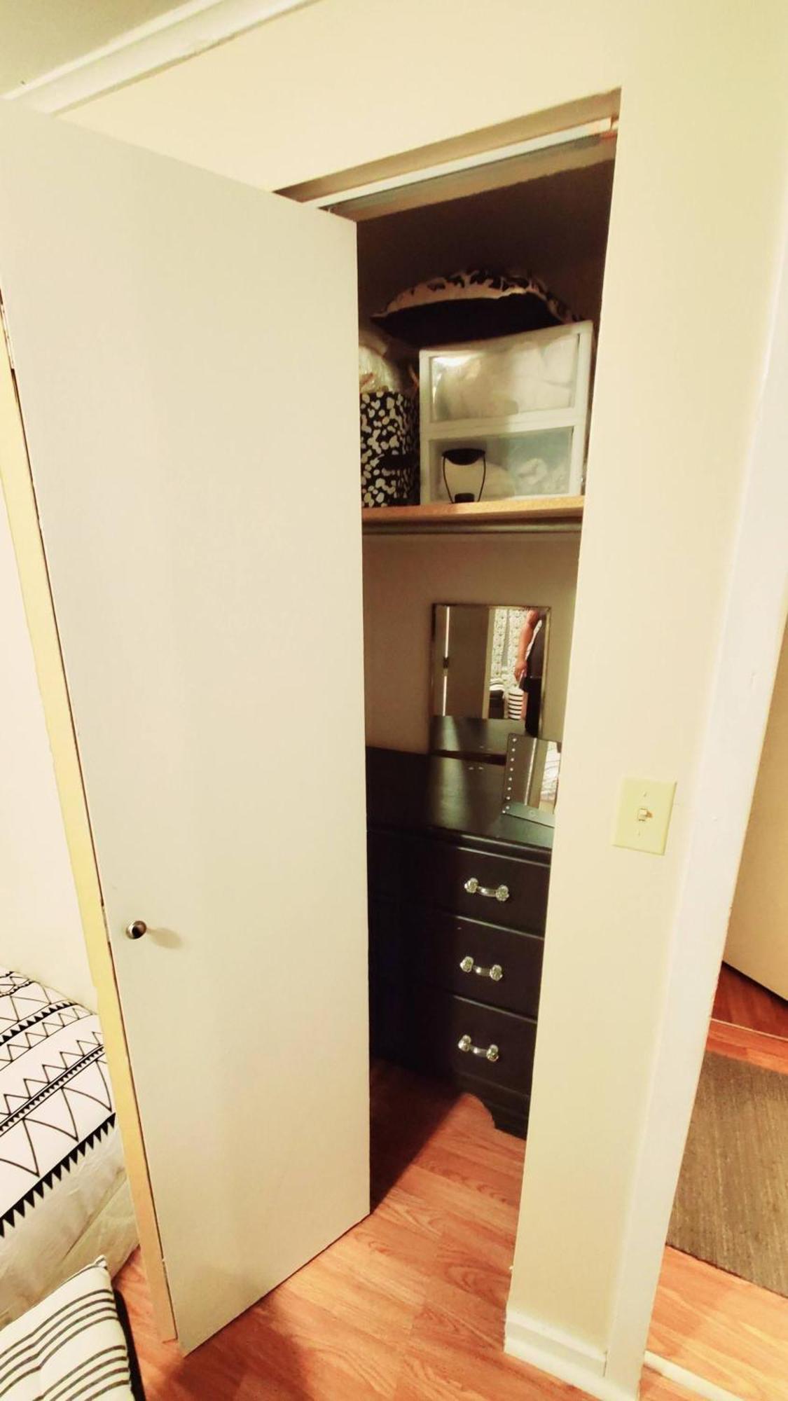 Room In Guest Room - Black-White Rm By Yale U 纽黑文 外观 照片